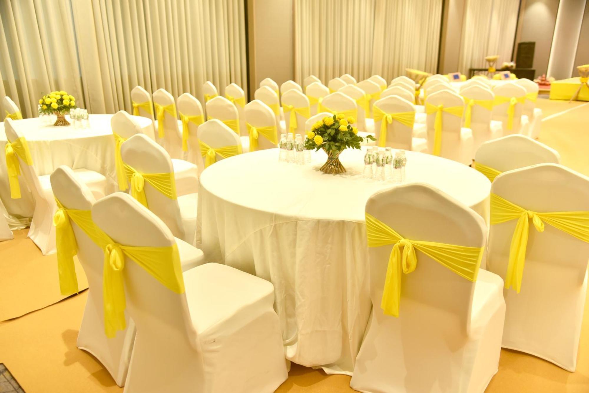 Fairfield By Marriott Vadodara Ngoại thất bức ảnh